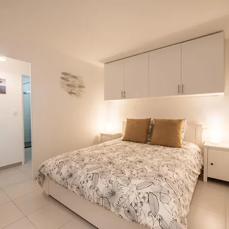 شقة Jardin De La Fontaine-3 By Interhome
