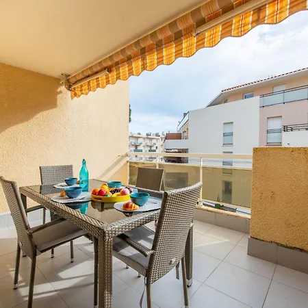 Jardin De La Fontaine-3 By Interhome شقة *