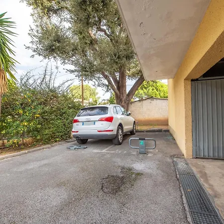 Apartment Jardin De La Fontaine-3 By Interhome Cavalaire-sur-Mer